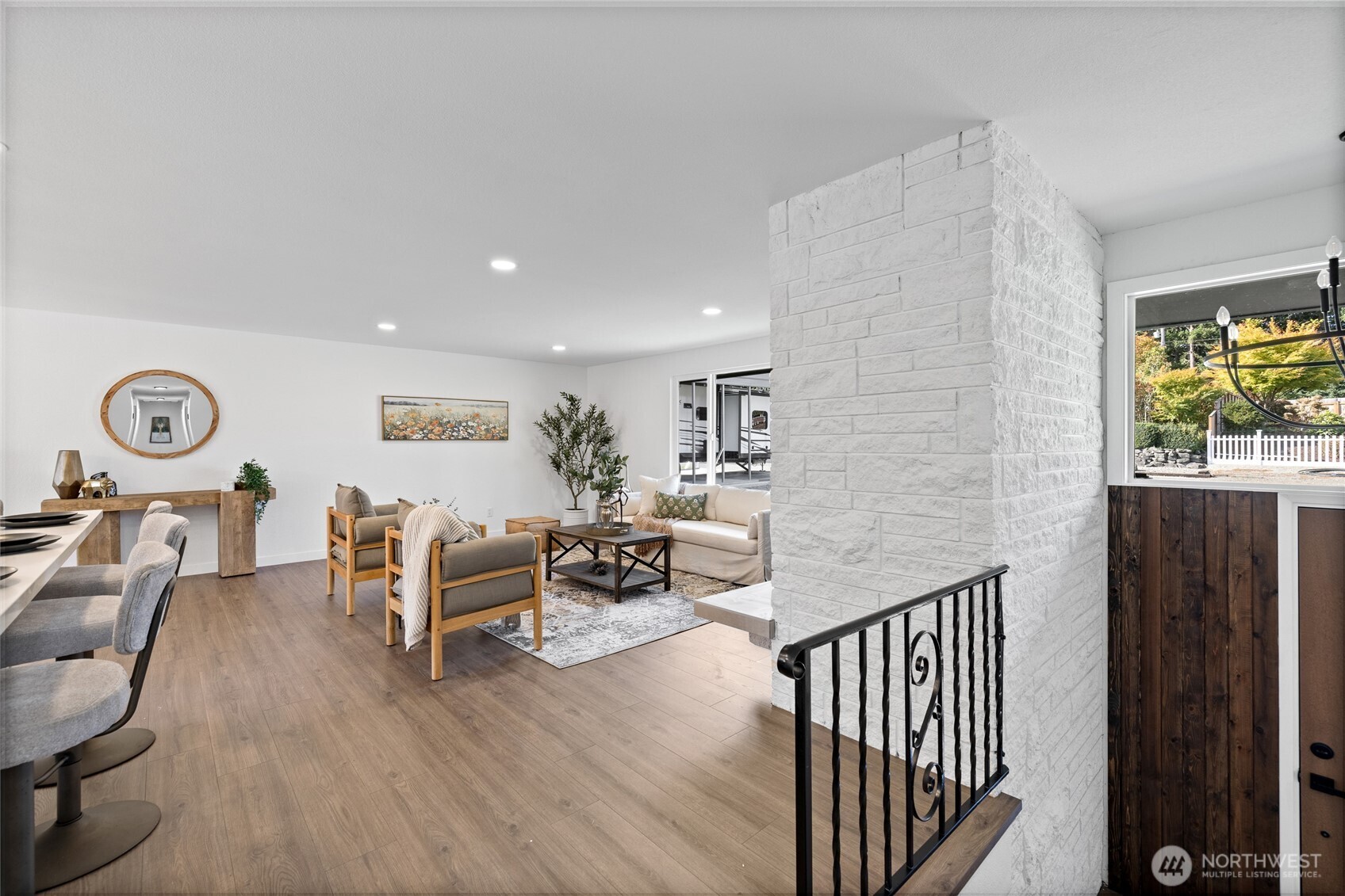 1605 S Highland Avenue