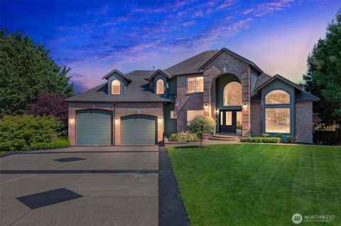 Photo of 2606 16th Avenue Ct SW, Puyallup, WA 98371 (MLS # 2407469)