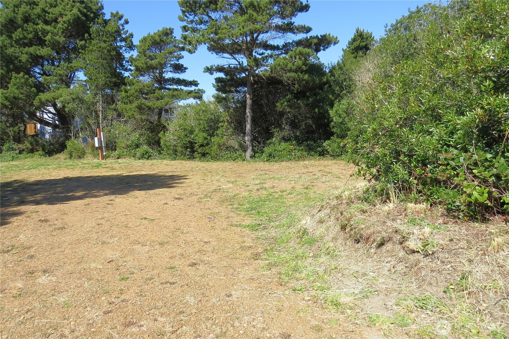 319 Sand Dune Avenue NW