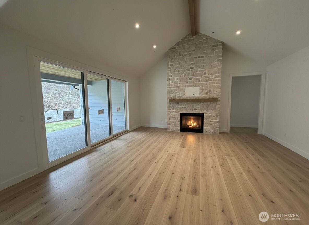 10208 174th Avenue E