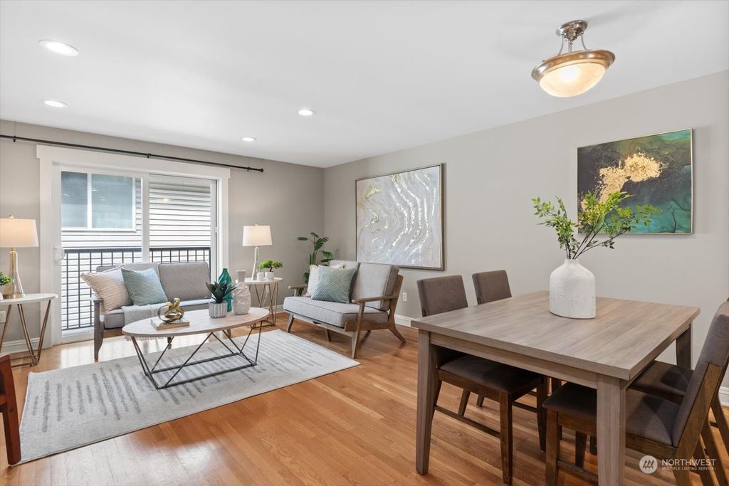 Photo of 337 N 105th Street #B, Seattle, WA 98133 (MLS # 2252849)