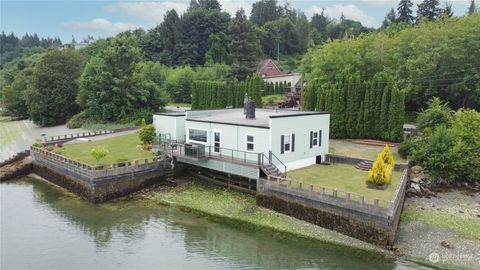 619 SW Bay Street Port Orchard WA 98366