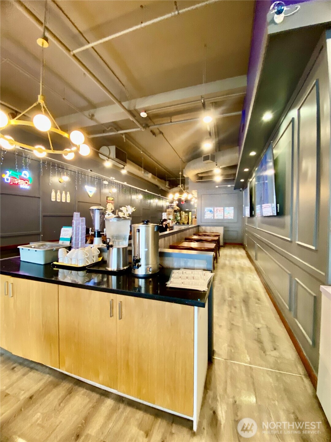 4520 University Way NE