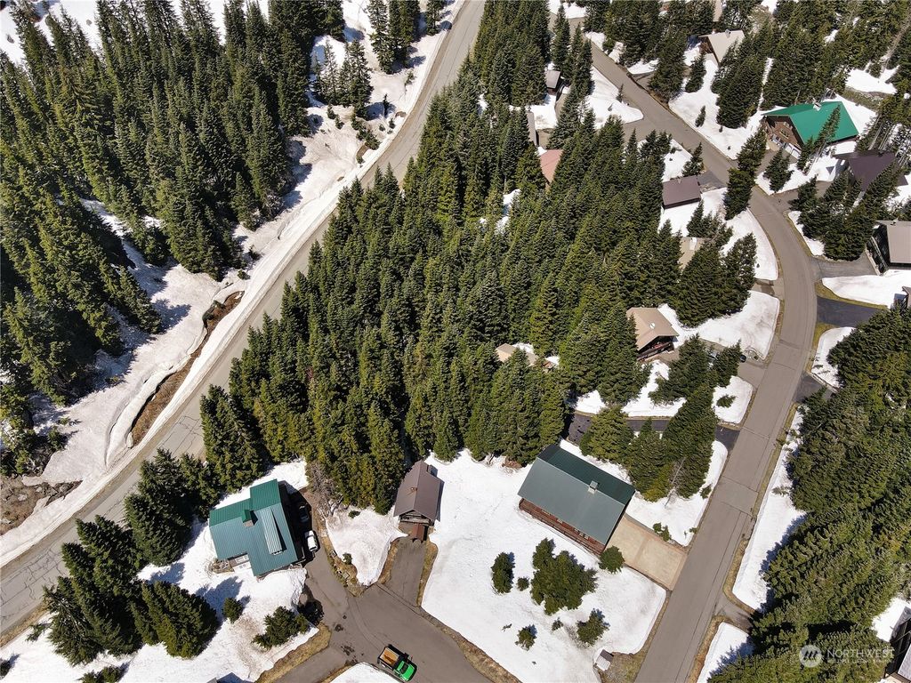 Photo of 2 Lech Strasse, Snoqualmie Pass, WA 98068 (MLS # 2075285)