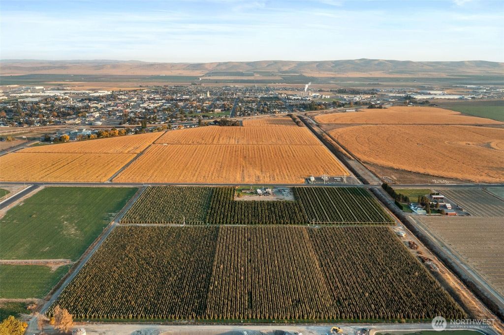 Photo of 0 NNA NW Road 9, Quincy, WA 98848 (MLS # 2494414)