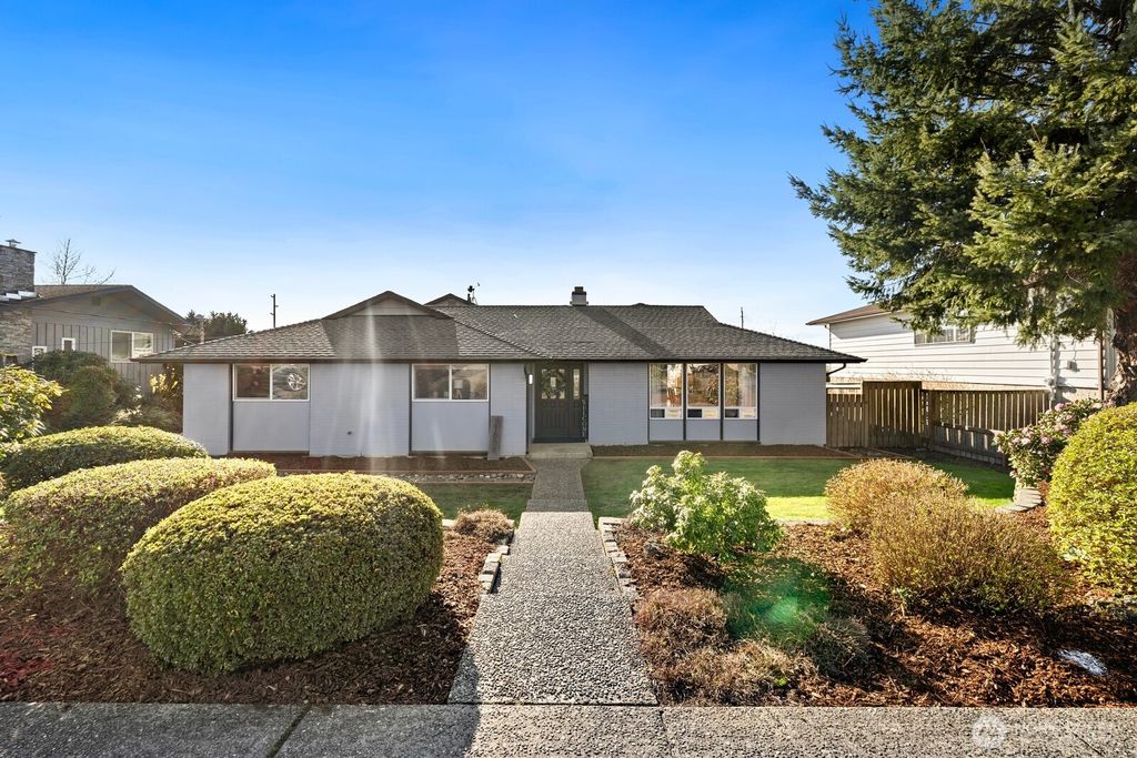 Photo of 1656 S Geiger Street, Tacoma, WA 98465 (MLS # 2497213)