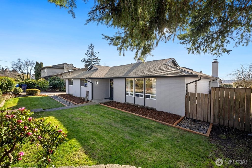 Photo of 1656 S Geiger Street, Tacoma, WA 98465 (MLS # 2497213)