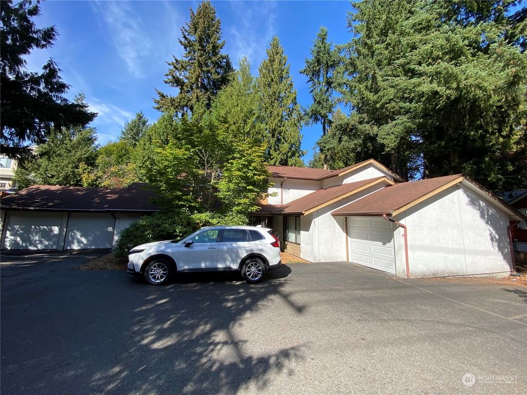 Photo of 1104 NE 145th Street, Shoreline, WA 98155 (MLS # 2162185)