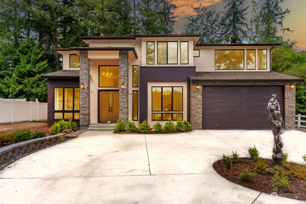 Photo of 22012 SE 20th Street, Sammamish, WA 98075 (MLS # 2290896)