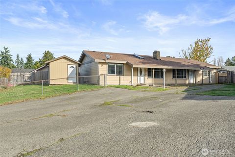 Photo of 28602 46th Avenue S, Auburn, WA 98001 (MLS # 2452666)