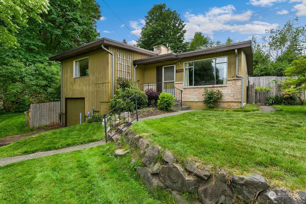 Photo of 7705 239th Place SW, Edmonds, WA 98026 (MLS # 2071550)