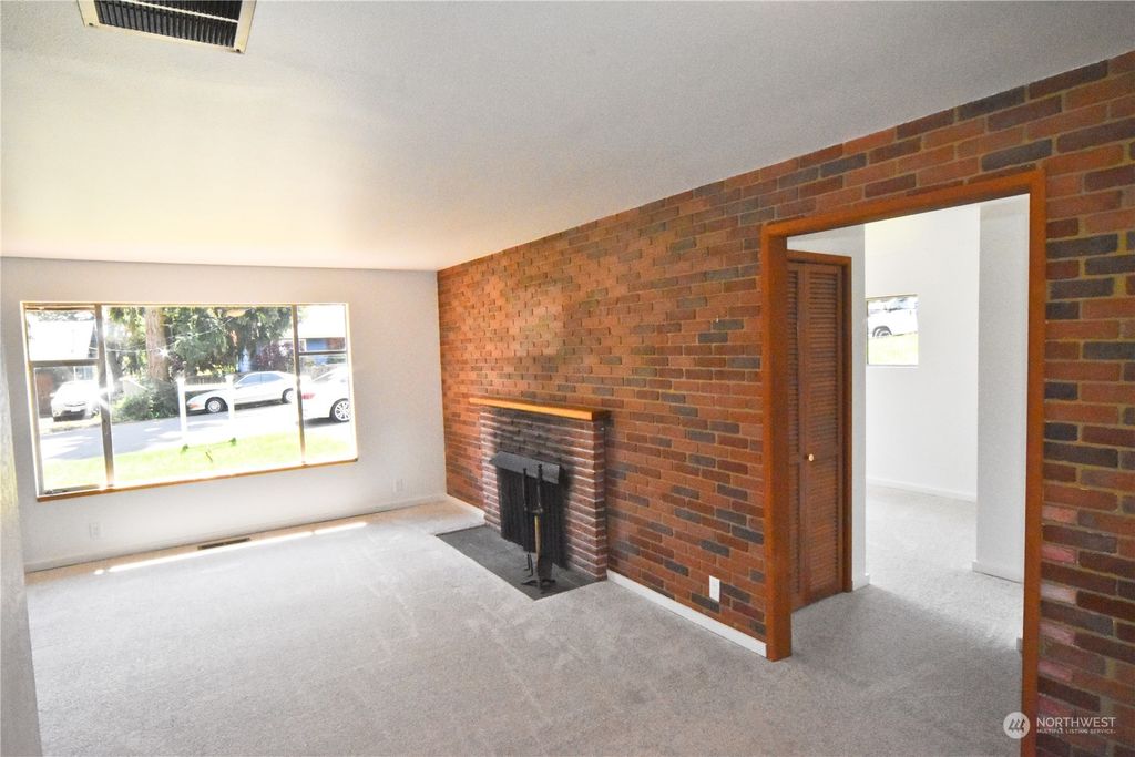 Photo of 4324 S 181st Street, SeaTac, WA 98188 (MLS # 2235703)