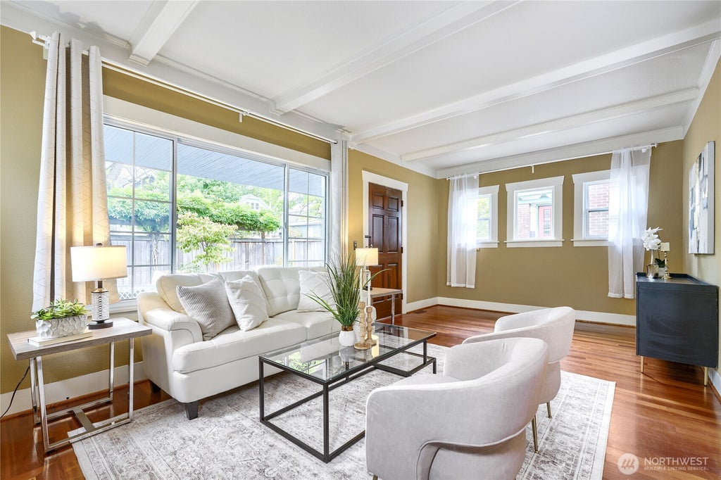 Photo of 504 23rd Avenue E, Seattle, WA 98112 (MLS # 2575439)