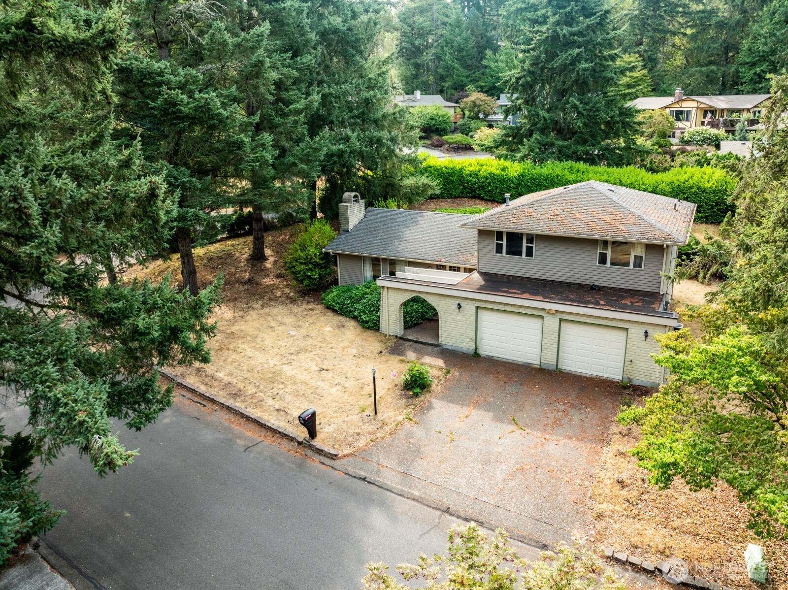 8902 45th Street W