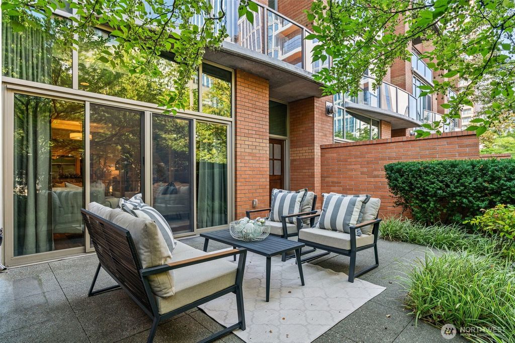 Photo of 10616 NE 9th Place #TH4, Bellevue, WA 98004 (MLS # 2432012)