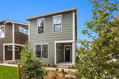 Photo of 12507 NE 94th Street, Kirkland, WA 98033 (MLS # 2583607)