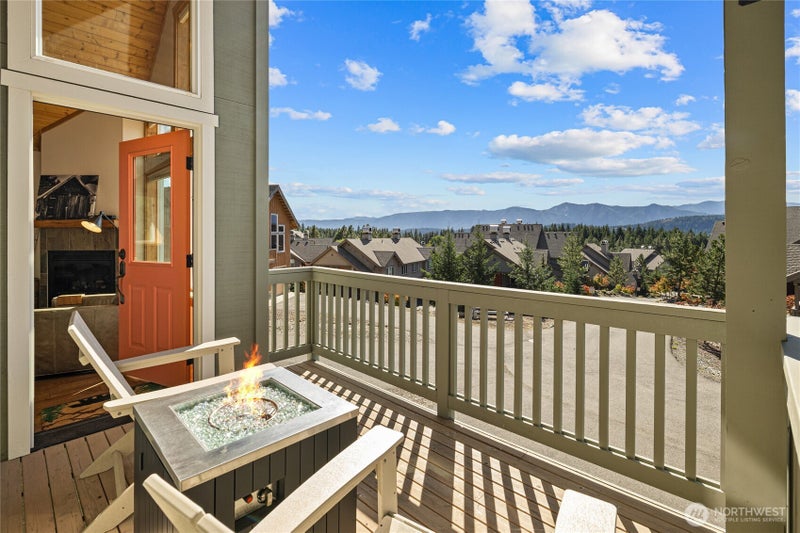 160 Flagstone Lane
