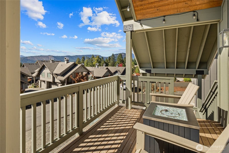 160 Flagstone Lane