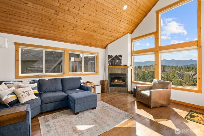 160 Flagstone Lane
