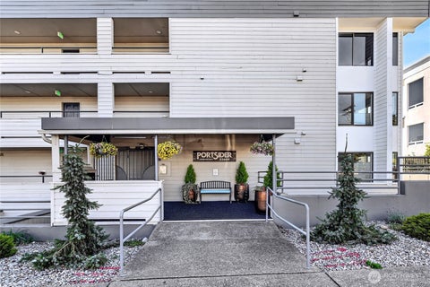 Photo of 22609 6th Avenue S #202, Des Moines, WA 98198 (MLS # 2561136)