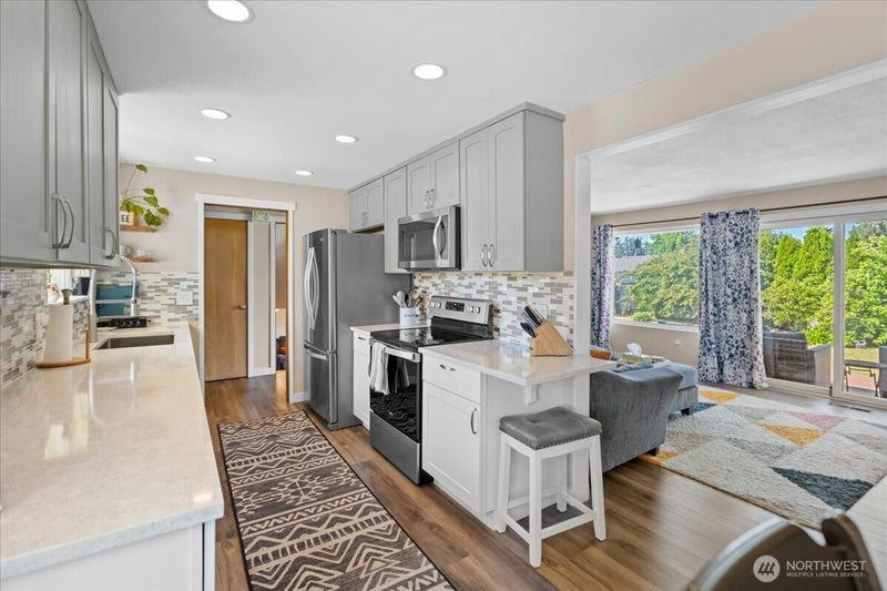 8515 94th Street SW