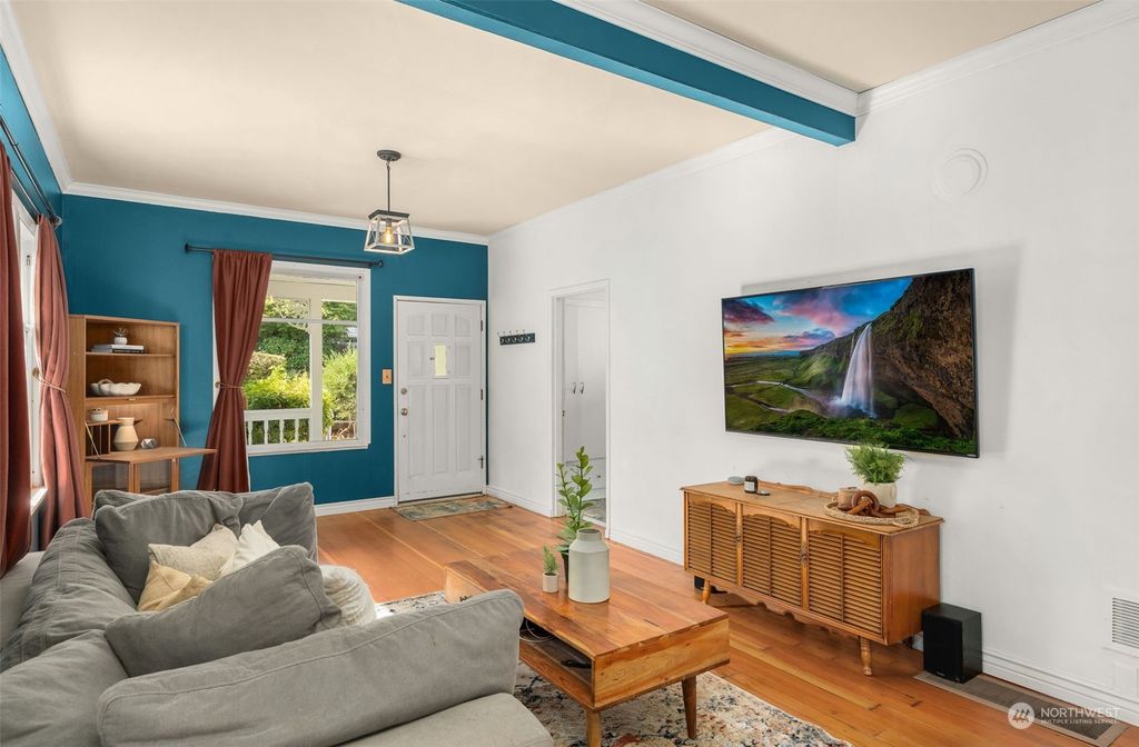 Photo of 5209 S 3rd Avenue, Everett, WA 98203 (MLS # 2158089)