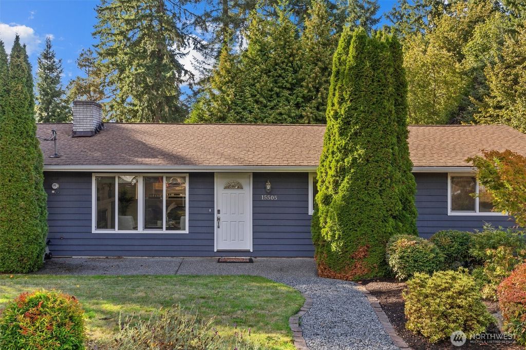 Photo of 15505 81st Avenue NE, Kenmore, WA 98028 (MLS # 2442106)