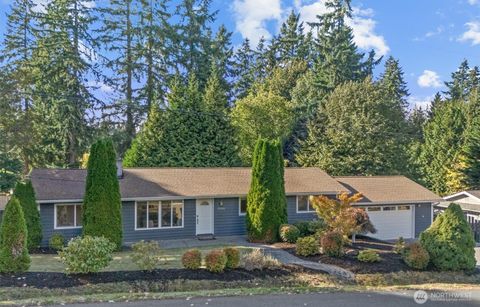 Photo of 15505 81st Avenue NE, Kenmore, WA 98028 (MLS # 2442106)