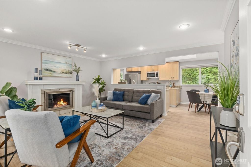 Photo of 15505 81st Avenue NE, Kenmore, WA 98028 (MLS # 2442106)