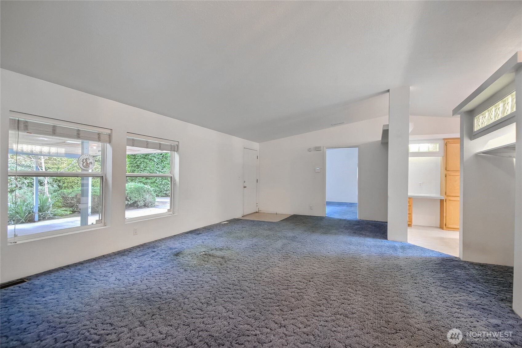 11120 Morning Side Dr E