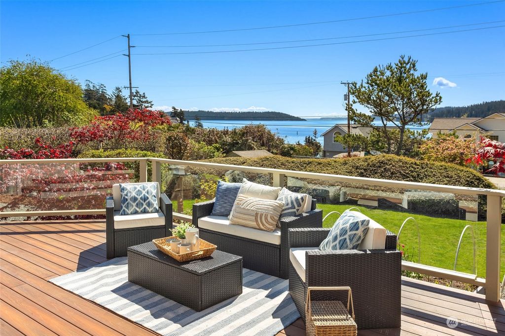 Photo of 6404 Warren Street, Anacortes, WA 98221 (MLS # 2225792)