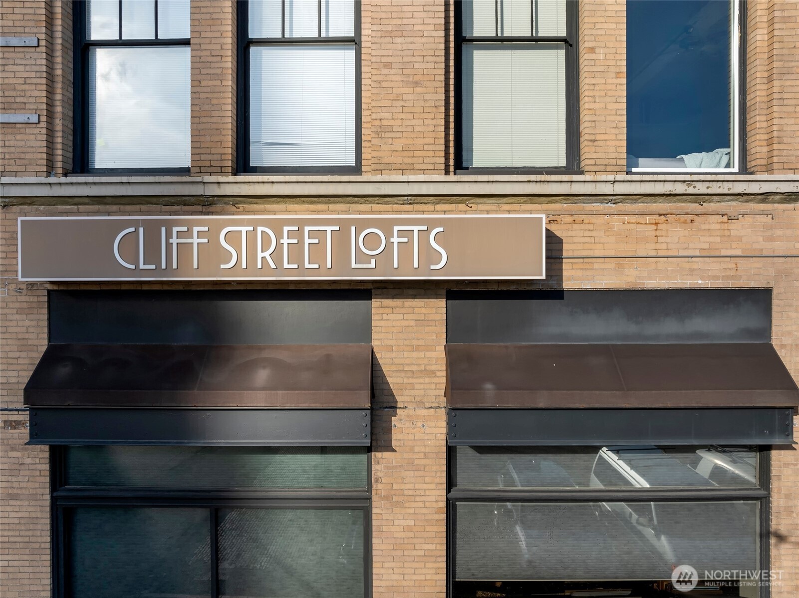 1120 Cliff Avenue #305