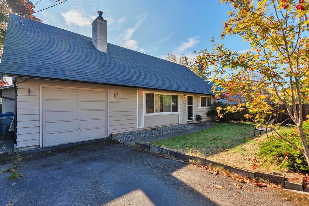 Photo of 175 S 3723, SeaTac, WA 98188 (MLS # 2595389)