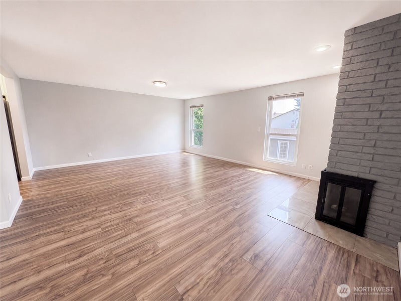 422 116th Place SW