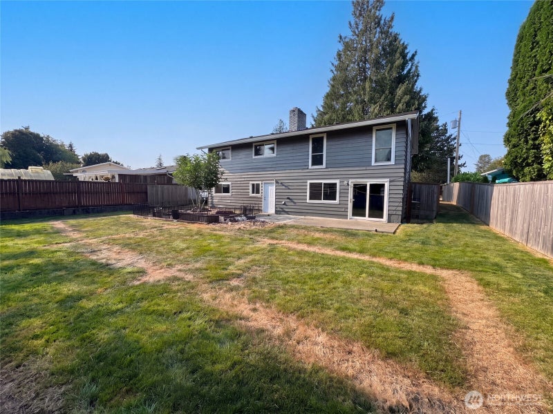 422 116th Place SW