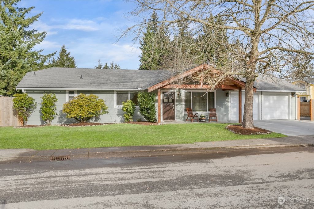 Photo of 21912 SE 237th Street, Maple Valley, WA 98038 (MLS # 2026394)