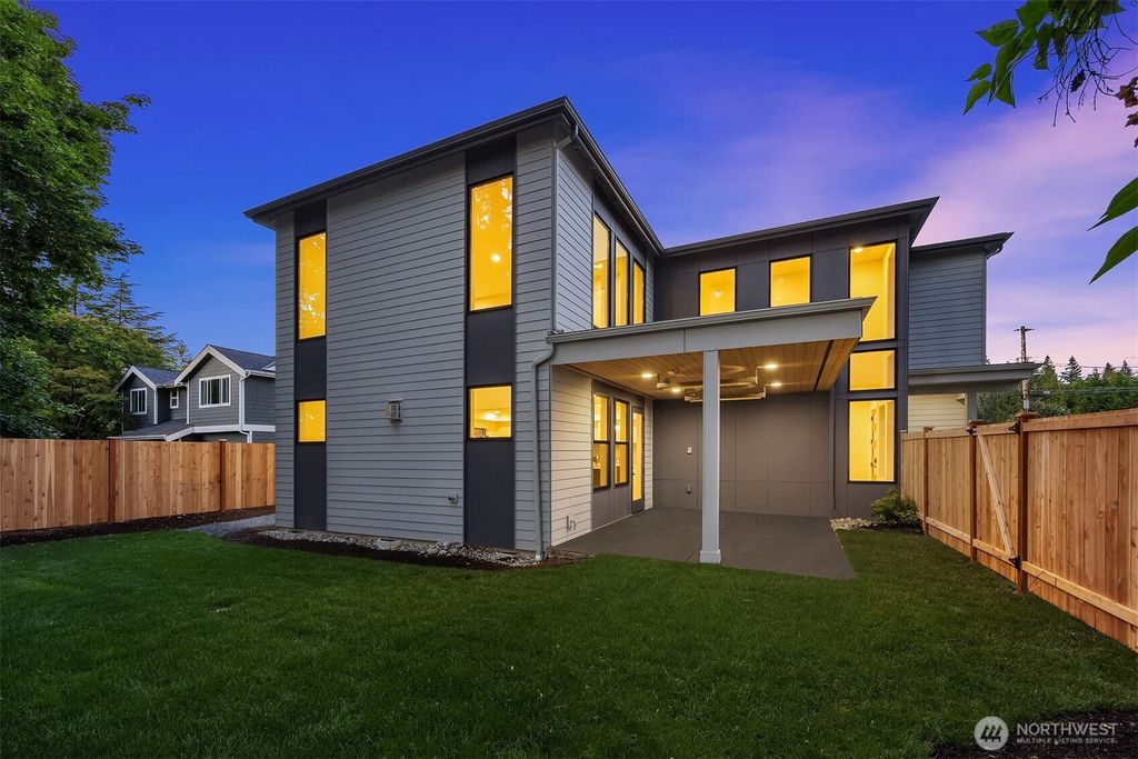 listing image 9362382475781972425