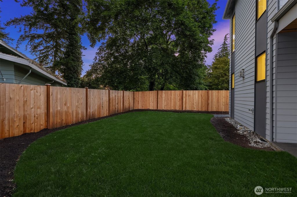 listing image 9364852417980099829