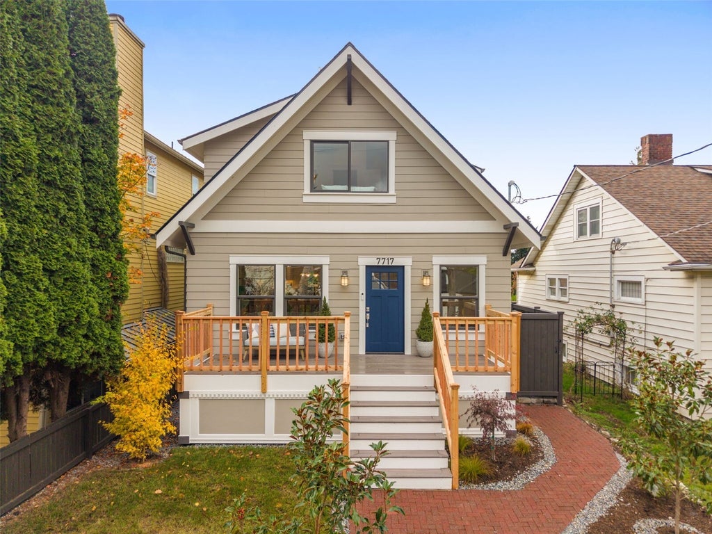 Photo of 7717 2nd Avenue NE, Seattle, WA 98155 (MLS # 2598193)