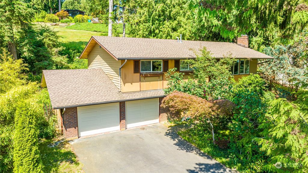 Photo of 13512 106th Drive SE, Snohomish, WA 98296 (MLS # 2134826)