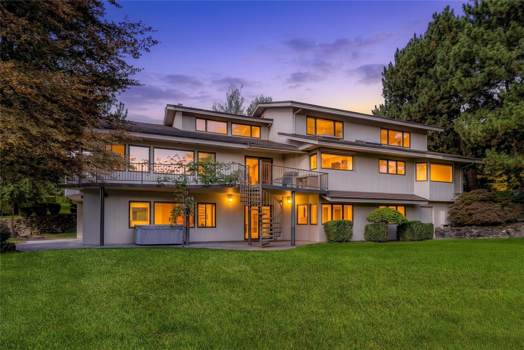 1244 Forrest Lane
