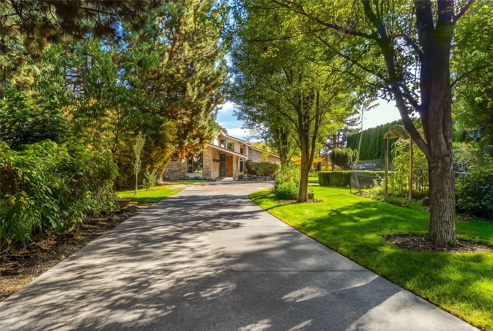 1244 Forrest Lane
