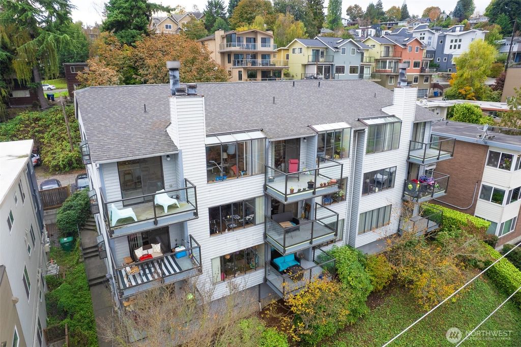 Photo of 645 W Nickerson Street, Seattle, WA 98119 (MLS # 2352232)