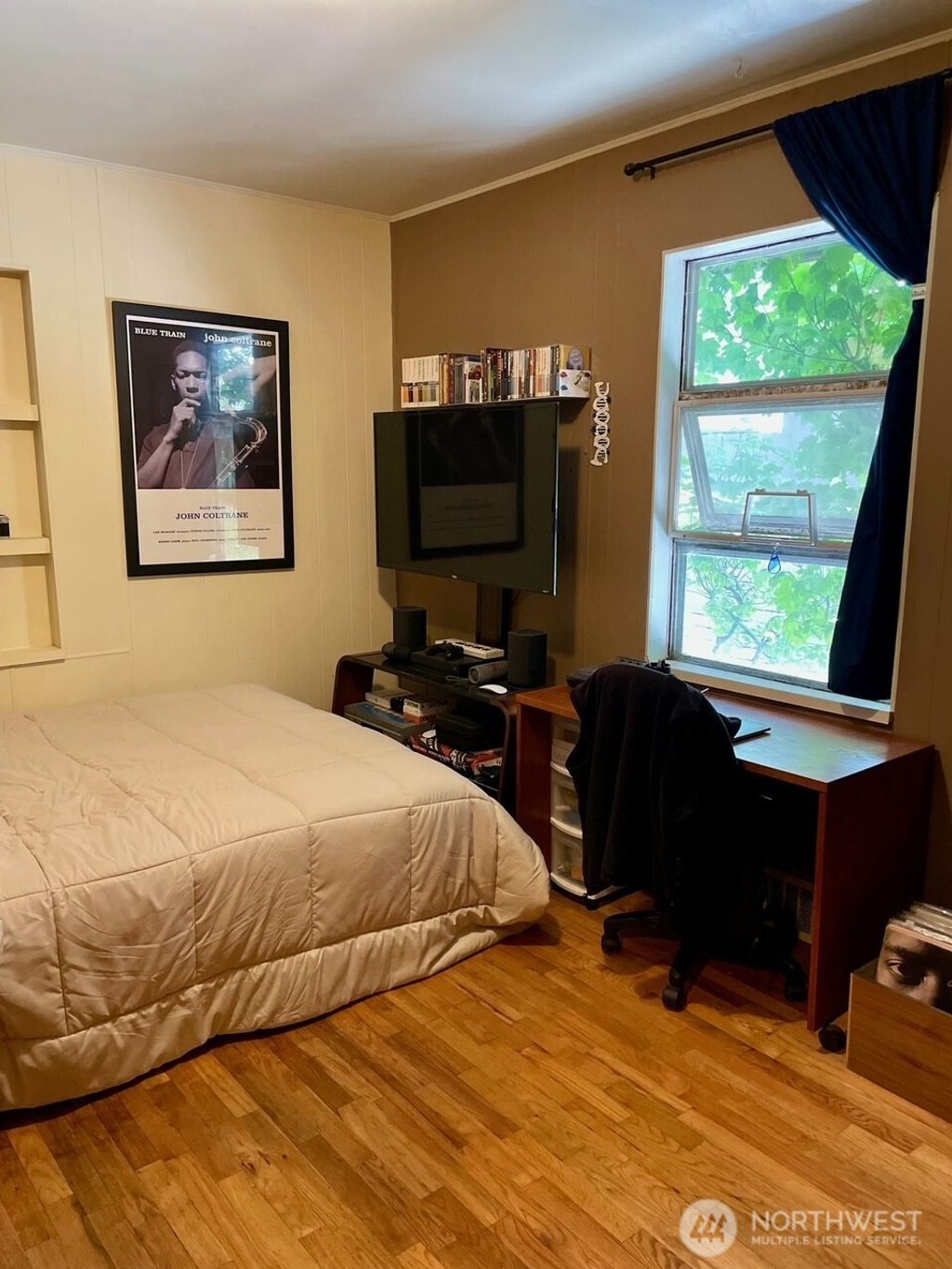 listing image 9363115570083806599