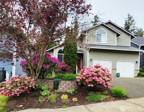 Photo of 1226 S 35th Street, Renton, WA 98055 (MLS # 2482996)
