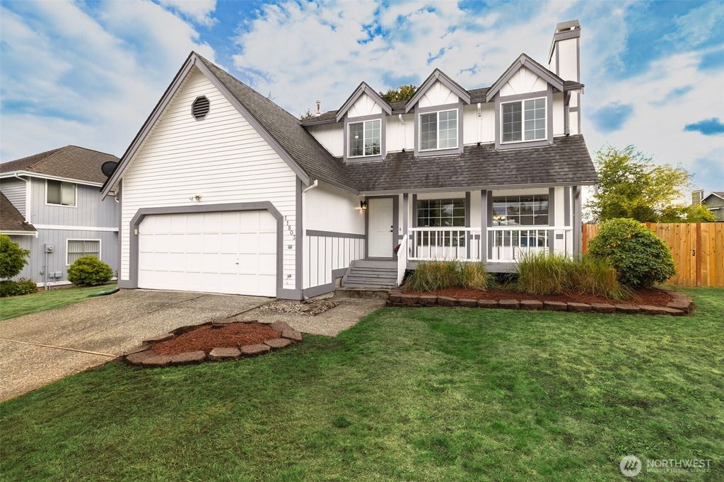 Photo of 11803 SE 257th Street, Kent, WA 98030 (MLS # 2442227)