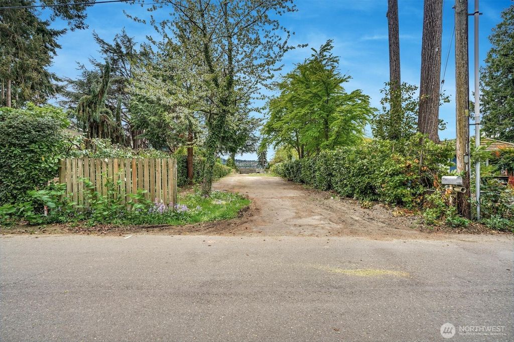 Photo of 11043 Champagne Point Road NE, Kirkland, WA 98034 (MLS # 2358474)
