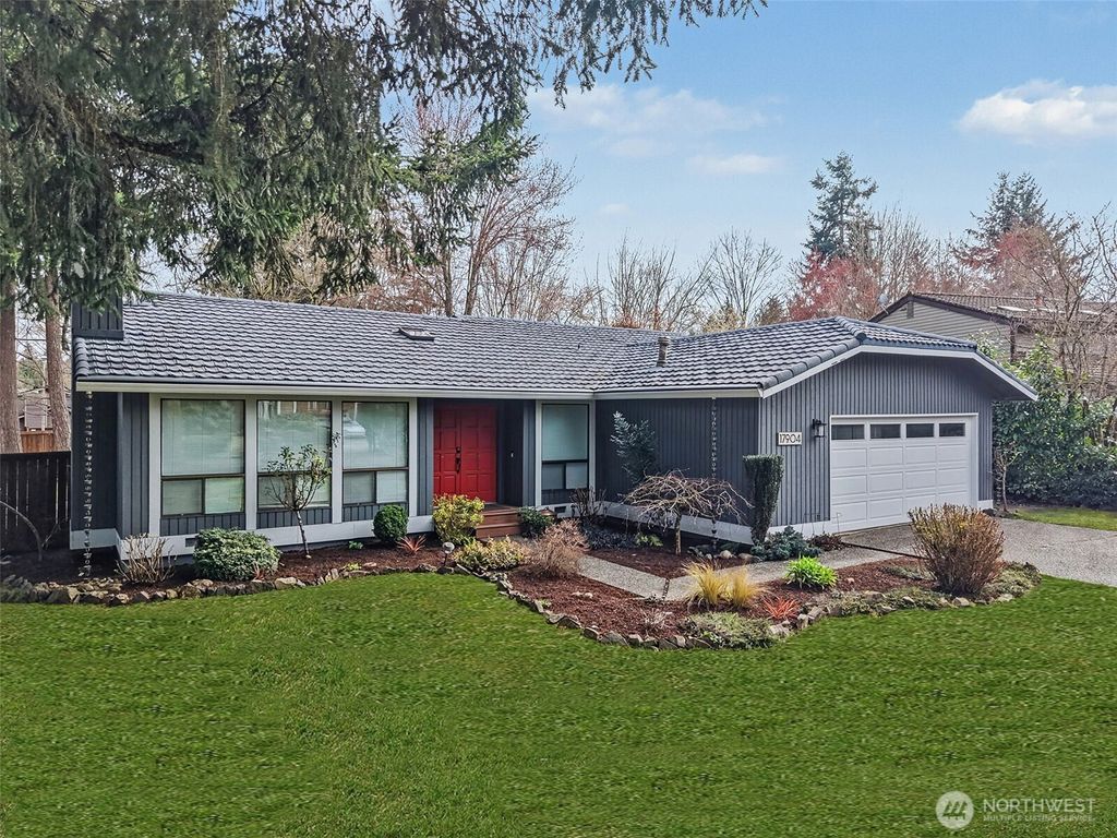 Photo of 17904 156th Place SE, Renton, WA 98058 (MLS # 2498458)