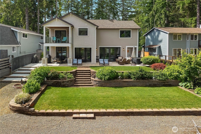 1061 E Ballantrae Drive