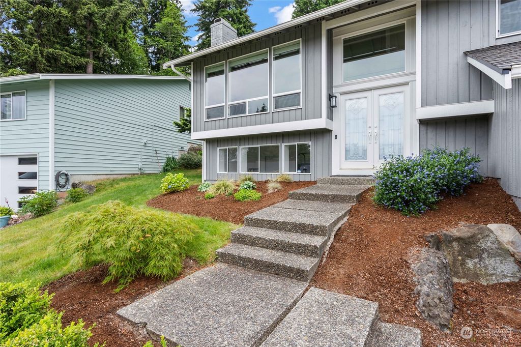Photo of 32537 42nd Place SW, Federal Way, WA 98023 (MLS # 2240528)